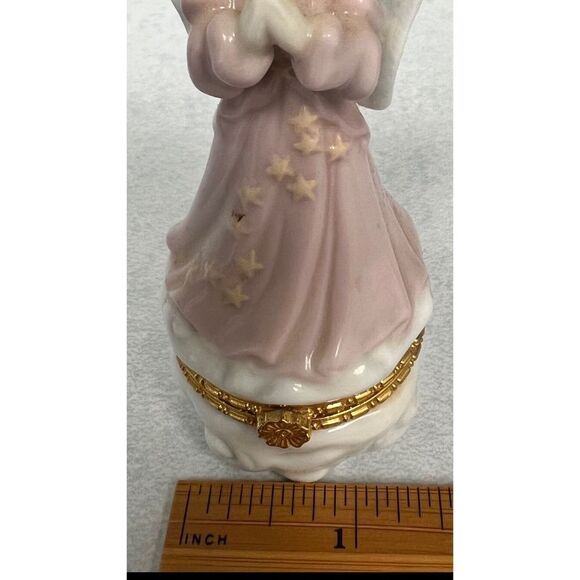 The Worry Angel is for anyone who worries and needs to hand it over to God. - Picture 6 of 9